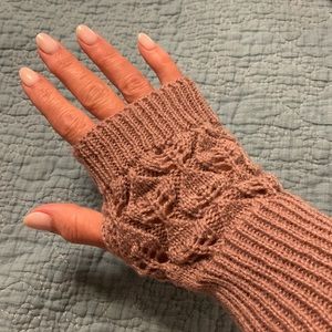 New blush pink fingerless gloves